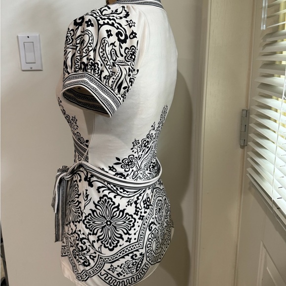 BCBGMaxAzria size S faux wrap black and white top - Picture 6 of 12